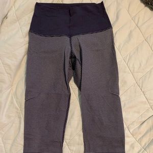 Lululemon high wasted crop size 4